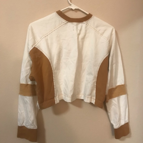 Nordstrom BDG Like New Short Length Tops Tan & White color combination Beautiful - Picture 3 of 4
